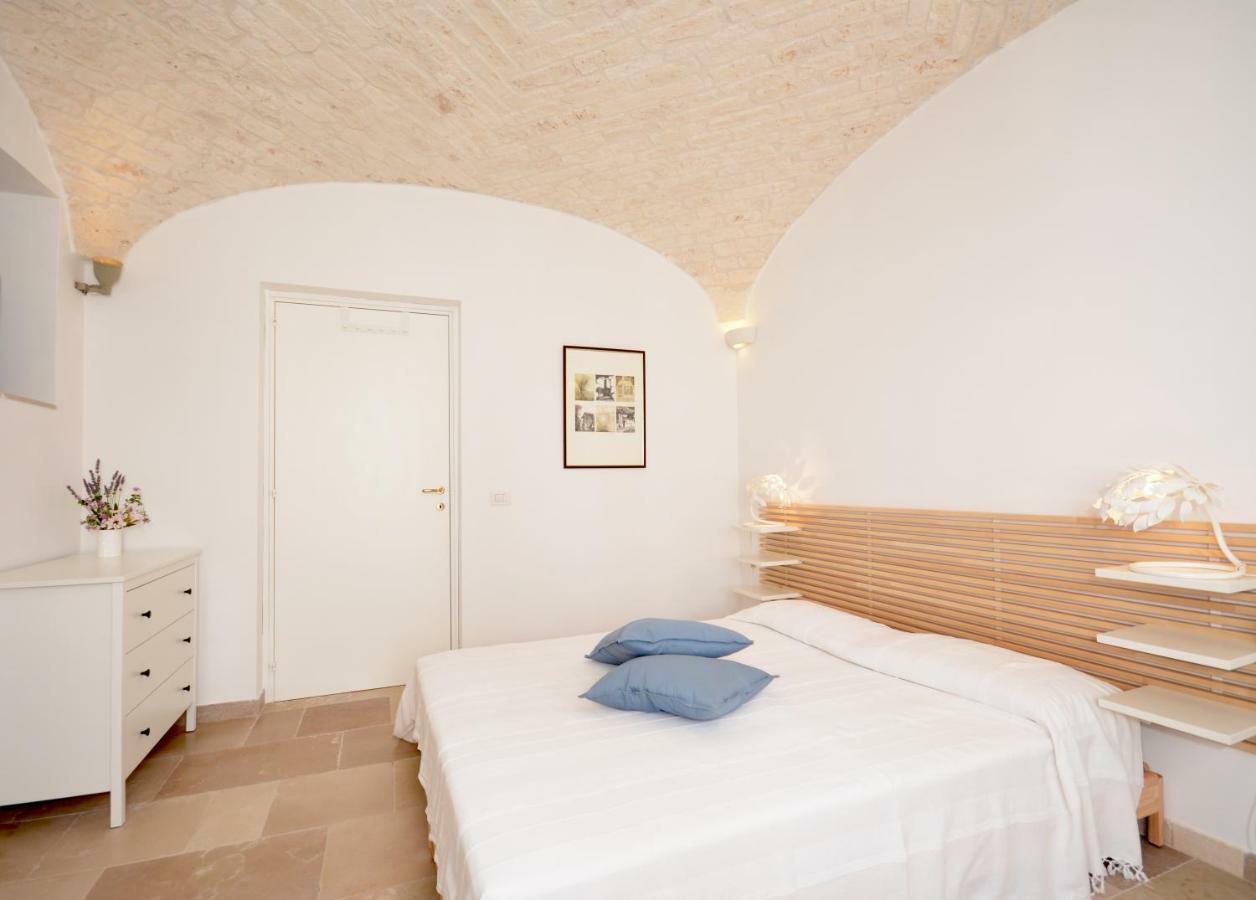 B&B La Rava E La Fava Ostuni Bagian luar foto