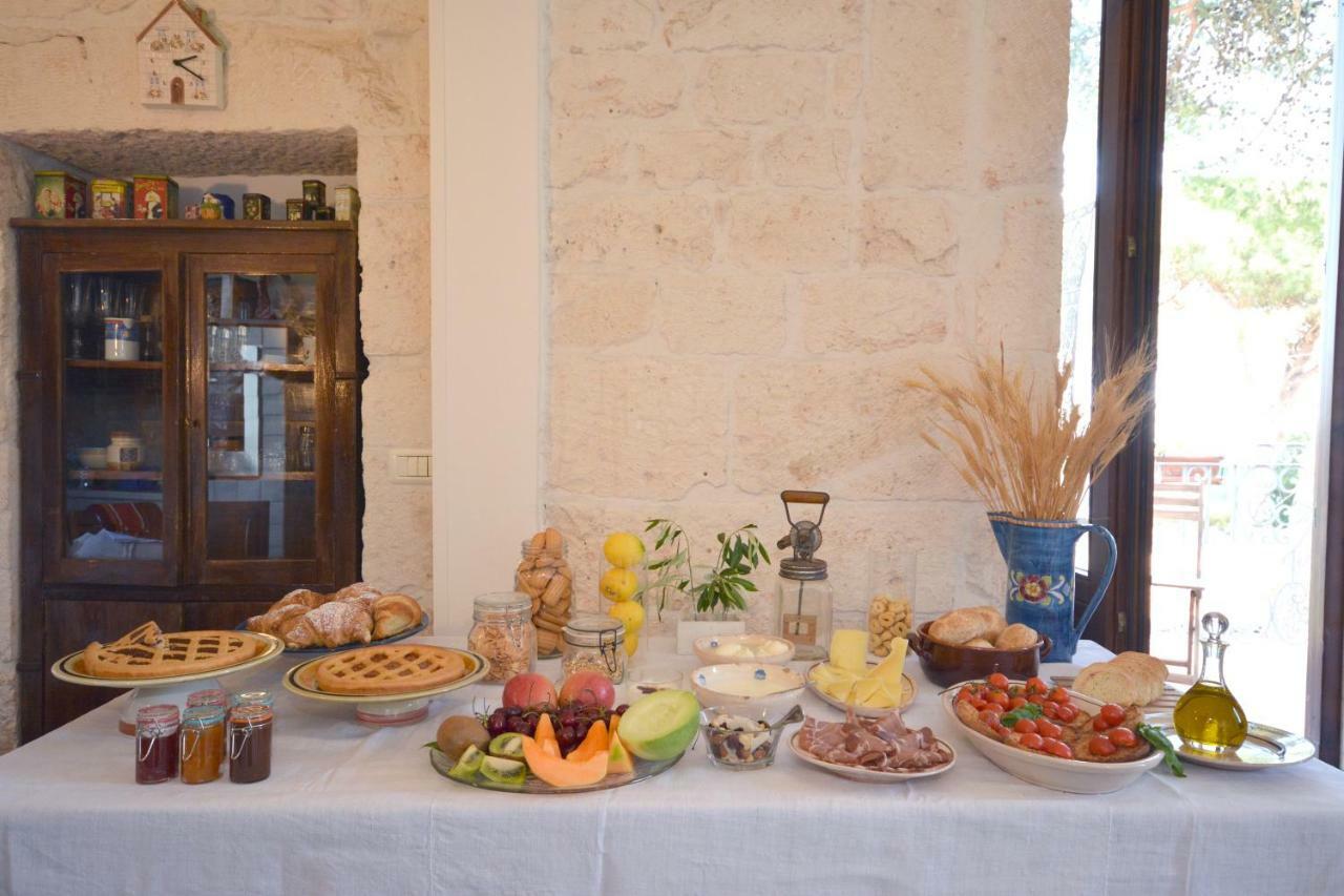 B&B La Rava E La Fava Ostuni Bagian luar foto